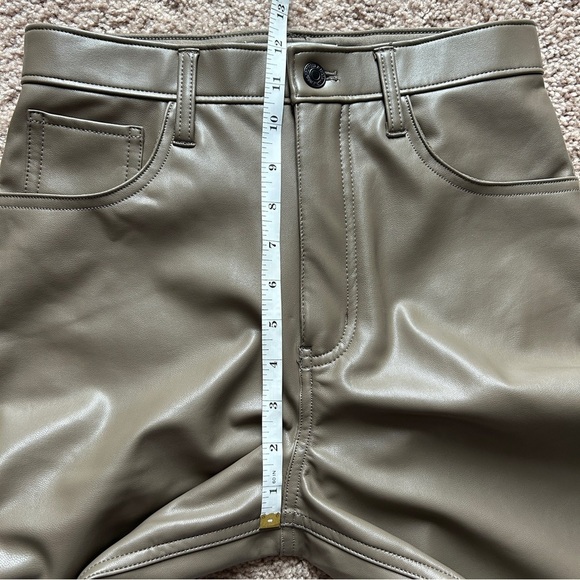 Abercrombie & Fitch Curve Love 90s Straight Ultra High Rise Vegan Leather 26/2 - Picture 8 of 12